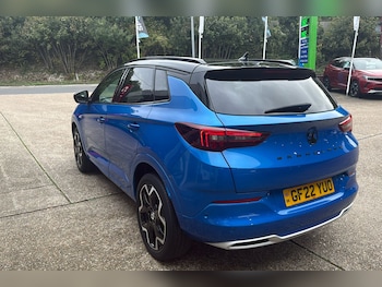 Used Vauxhall Grandland 2022 for sale - 76163965: Photo 2