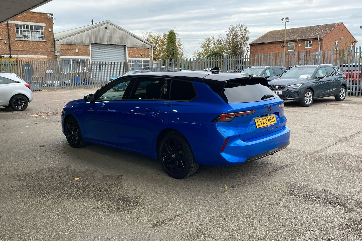 Used Vauxhall Astra 2023 for sale - 77172947: Photo 2