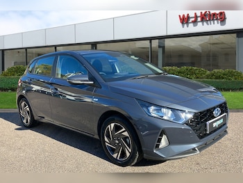 Used Hyundai i20 2023 for sale - 76186146: Photo