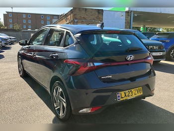 Used Hyundai i20 2023 for sale - 76186146: Photo