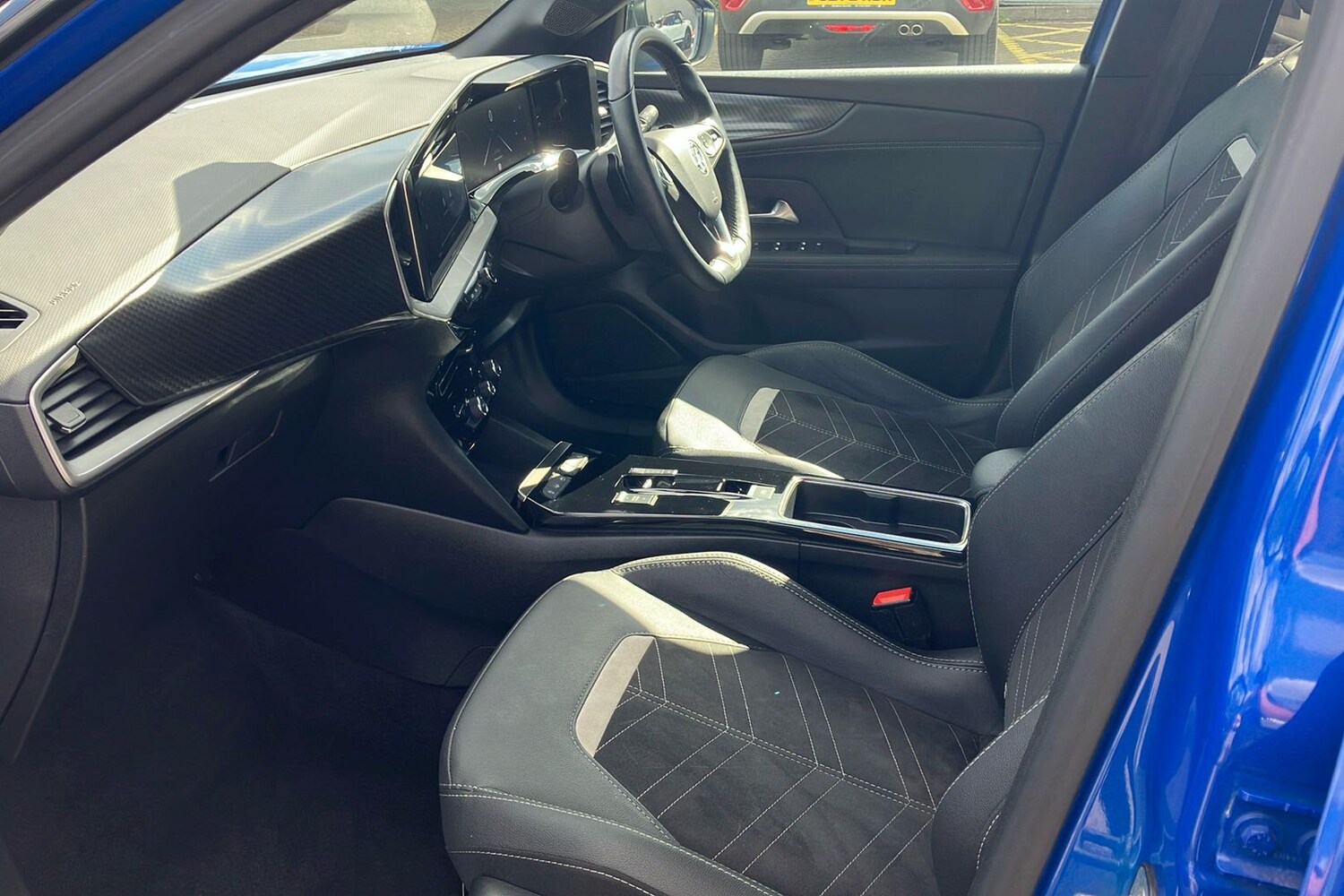 Used Vauxhall Mokka 2023 for sale - 76077026: Photo 3