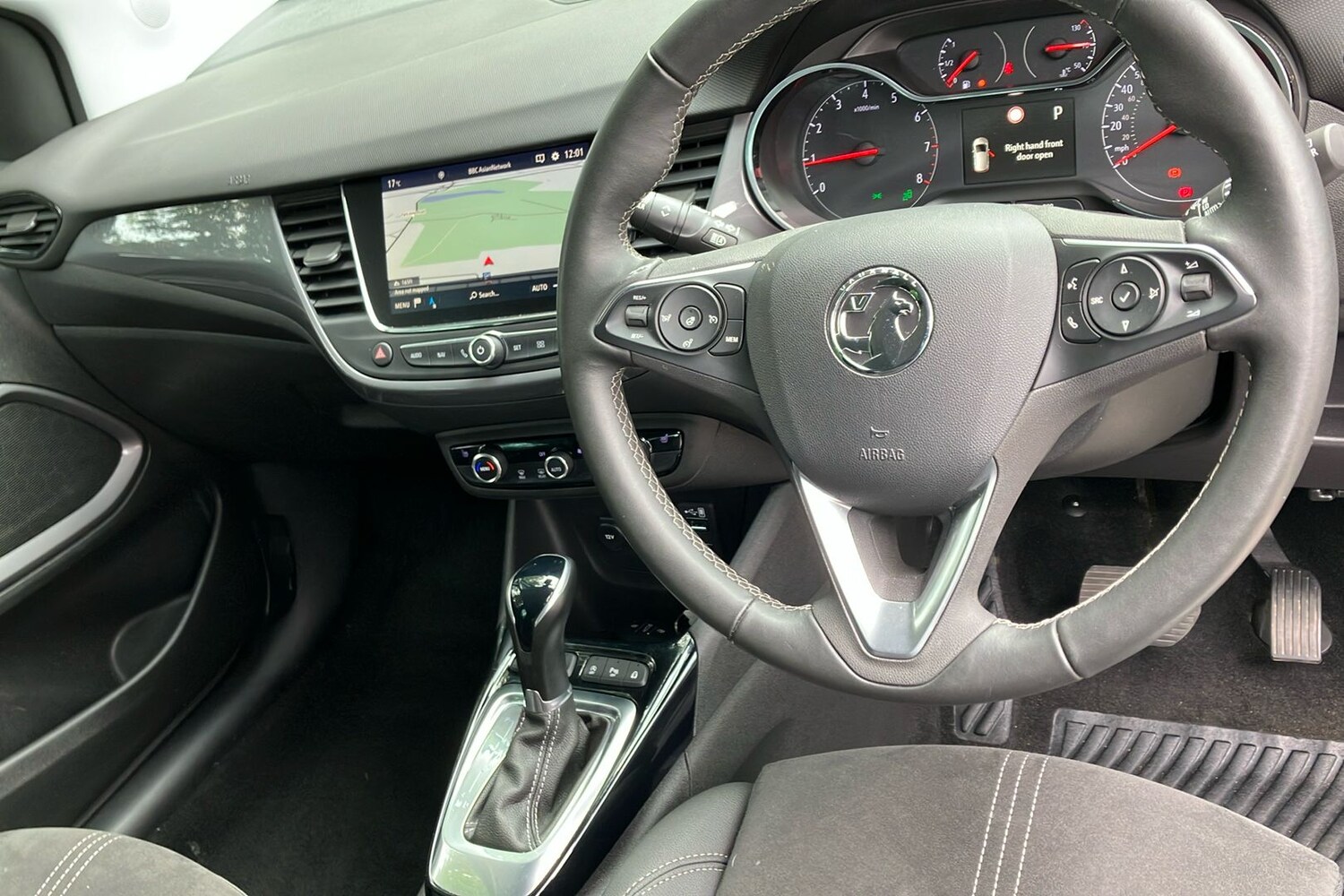 Used Vauxhall Crossland 2024 for sale - 76114785: Photo 11