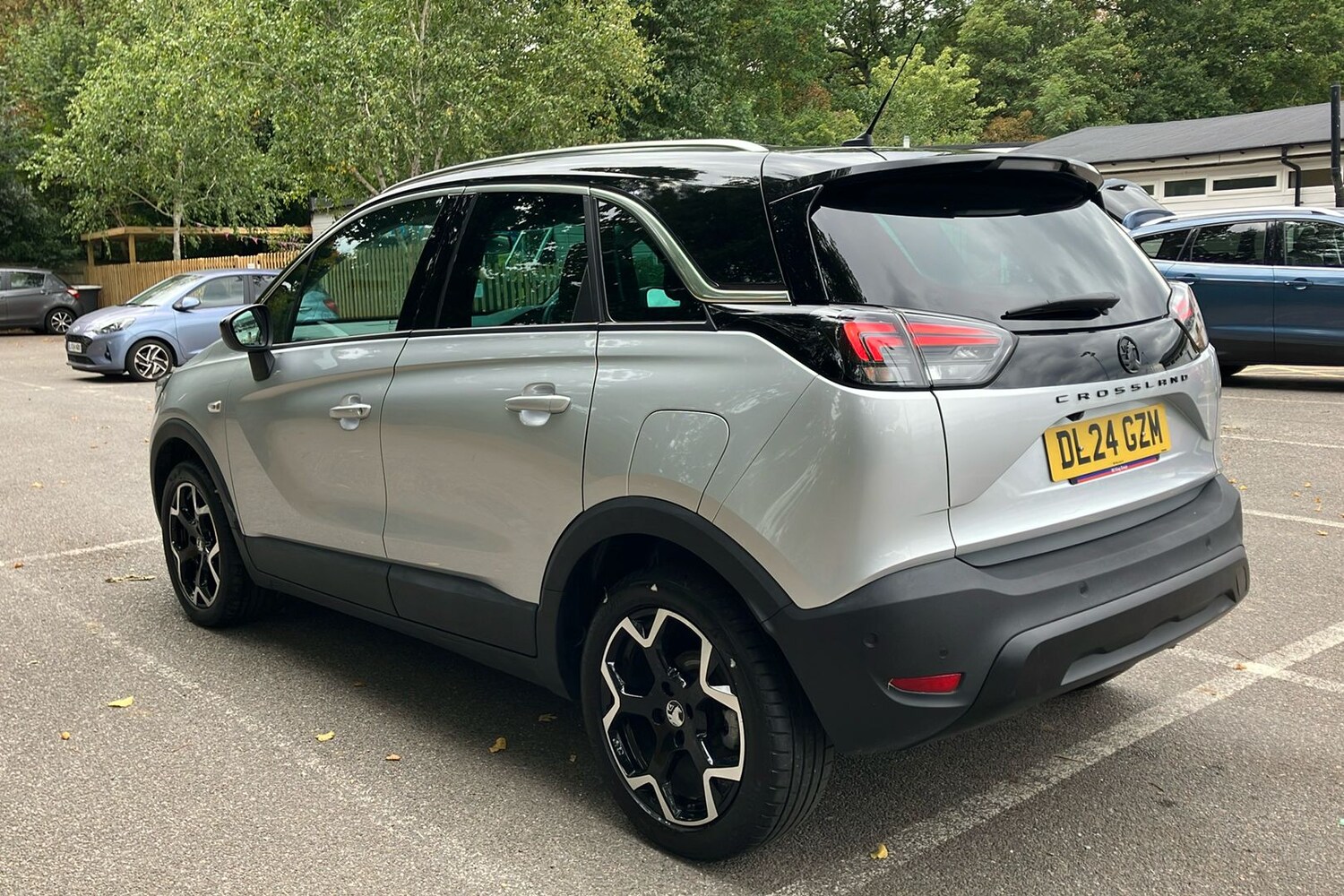 Used Vauxhall Crossland 2024 for sale - 76114785: Photo 2