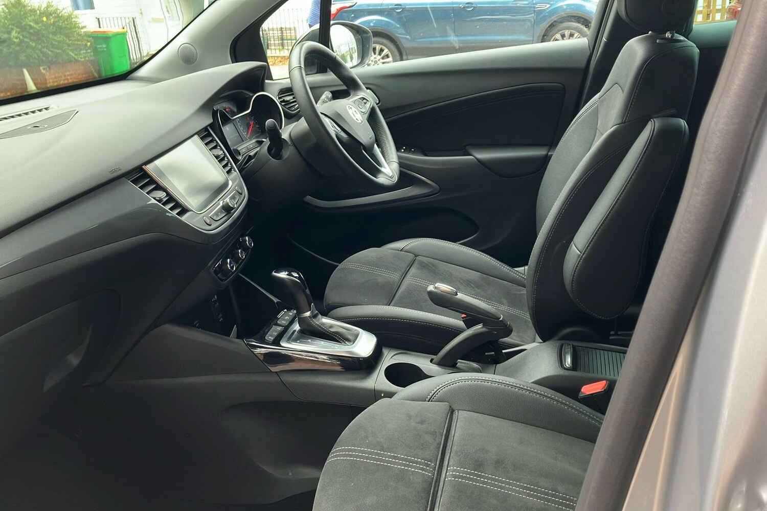 Used Vauxhall Crossland 2024 for sale - 76114785: Photo 3