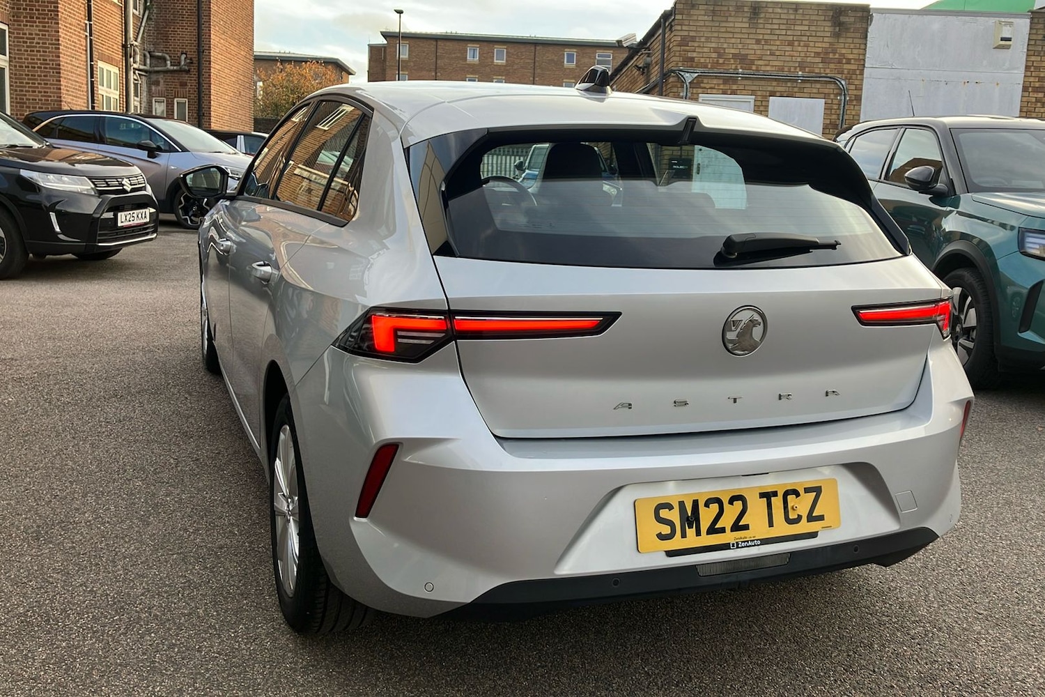 Used Vauxhall Astra 2022 for sale - 76564676: Photo 2