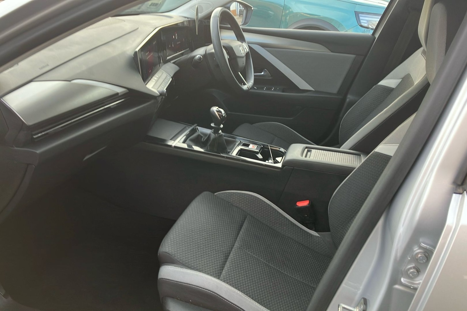 Used Vauxhall Astra 2022 for sale - 76564676: Photo 3