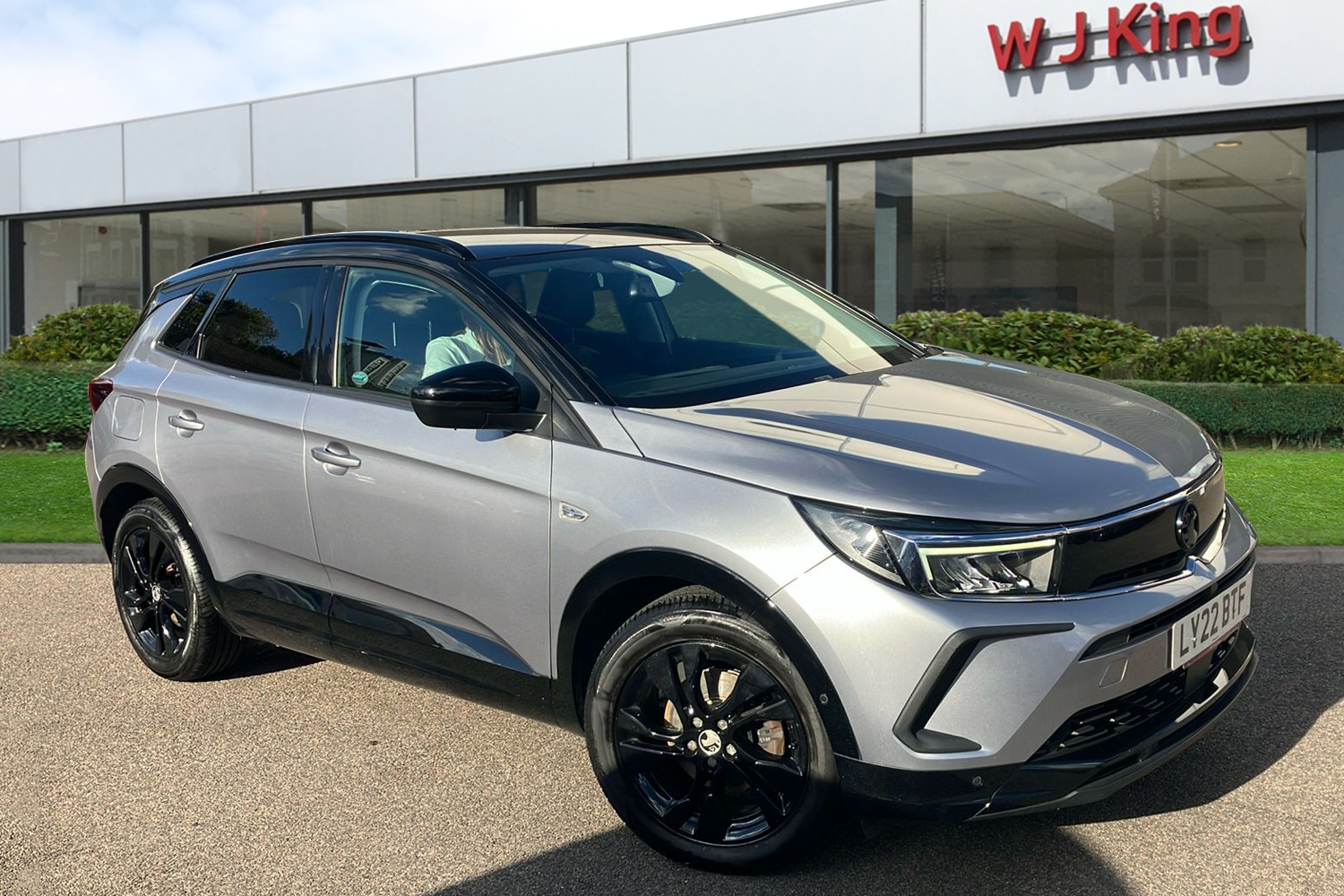 Used Vauxhall Grandland 2022 for sale - 76133353: Photo 1