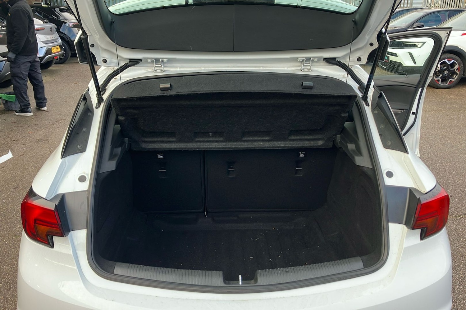 Used Vauxhall Astra for sale - 77003179: Photo 27