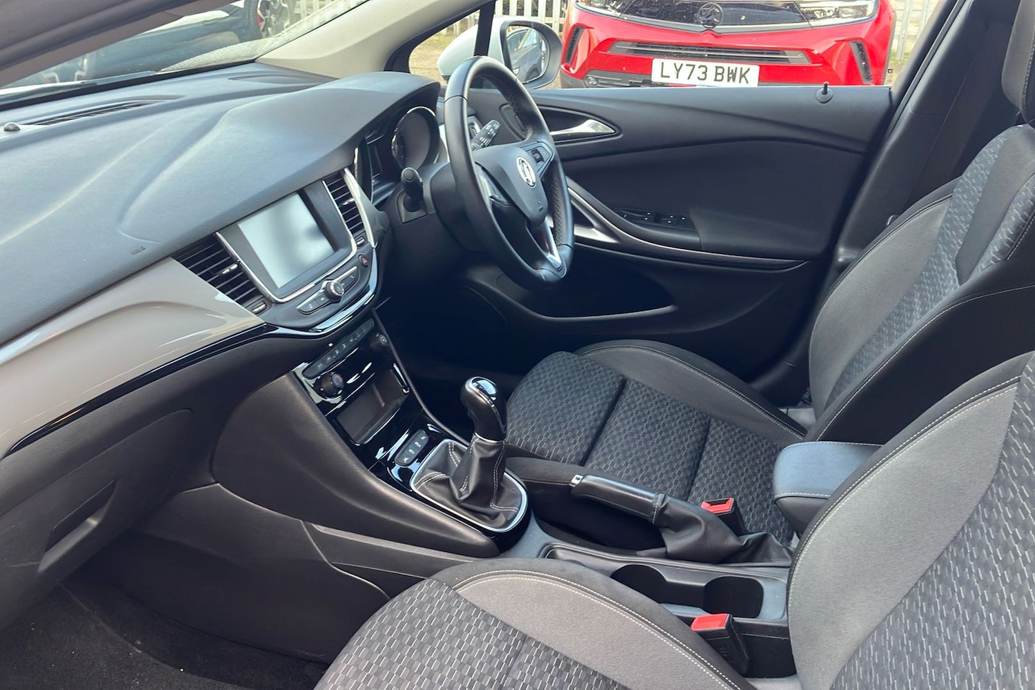 Used Vauxhall Astra for sale - 77003179: Photo 3