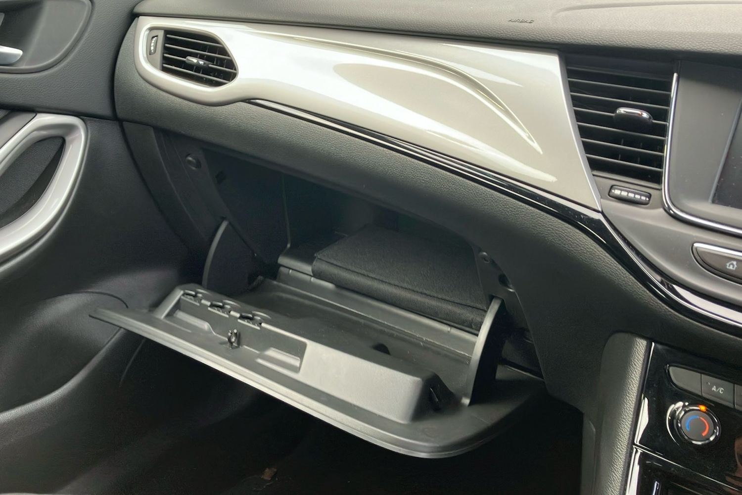 Used Vauxhall Astra for sale - 77003179: Photo 43