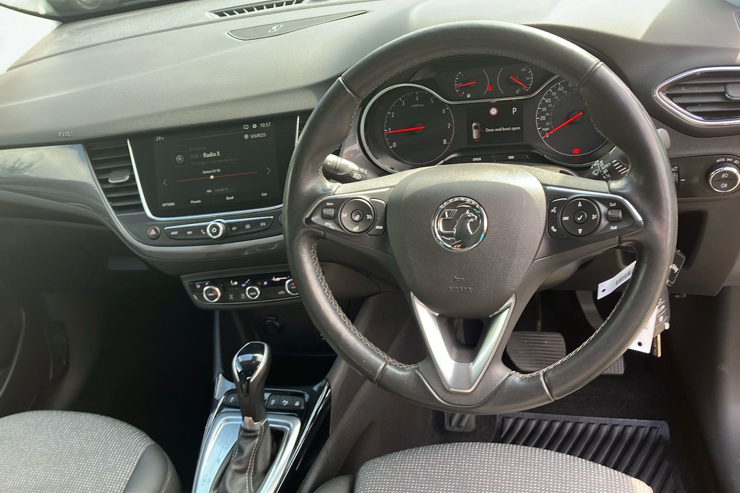 Used Vauxhall Crossland 2022 for sale - 76401599: Photo 13