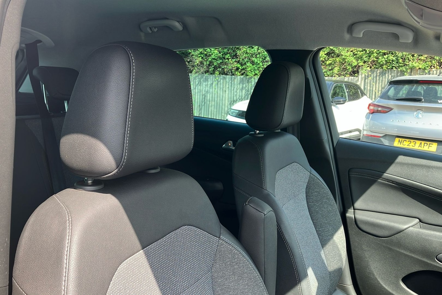 Used Vauxhall Crossland 2022 for sale - 76401599: Photo 30