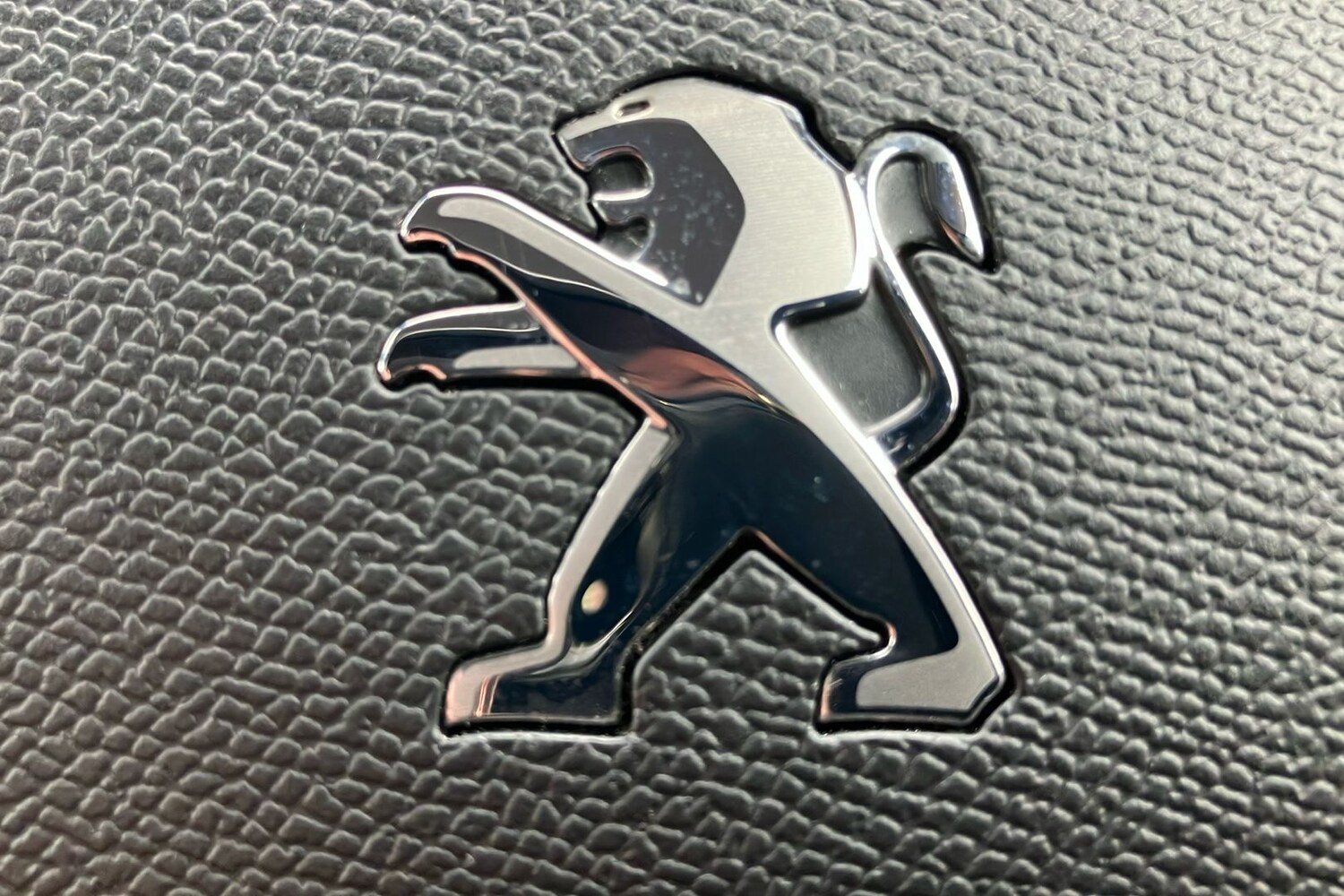 Used Peugeot 2008 2020 for sale - 77527903: Photo 52