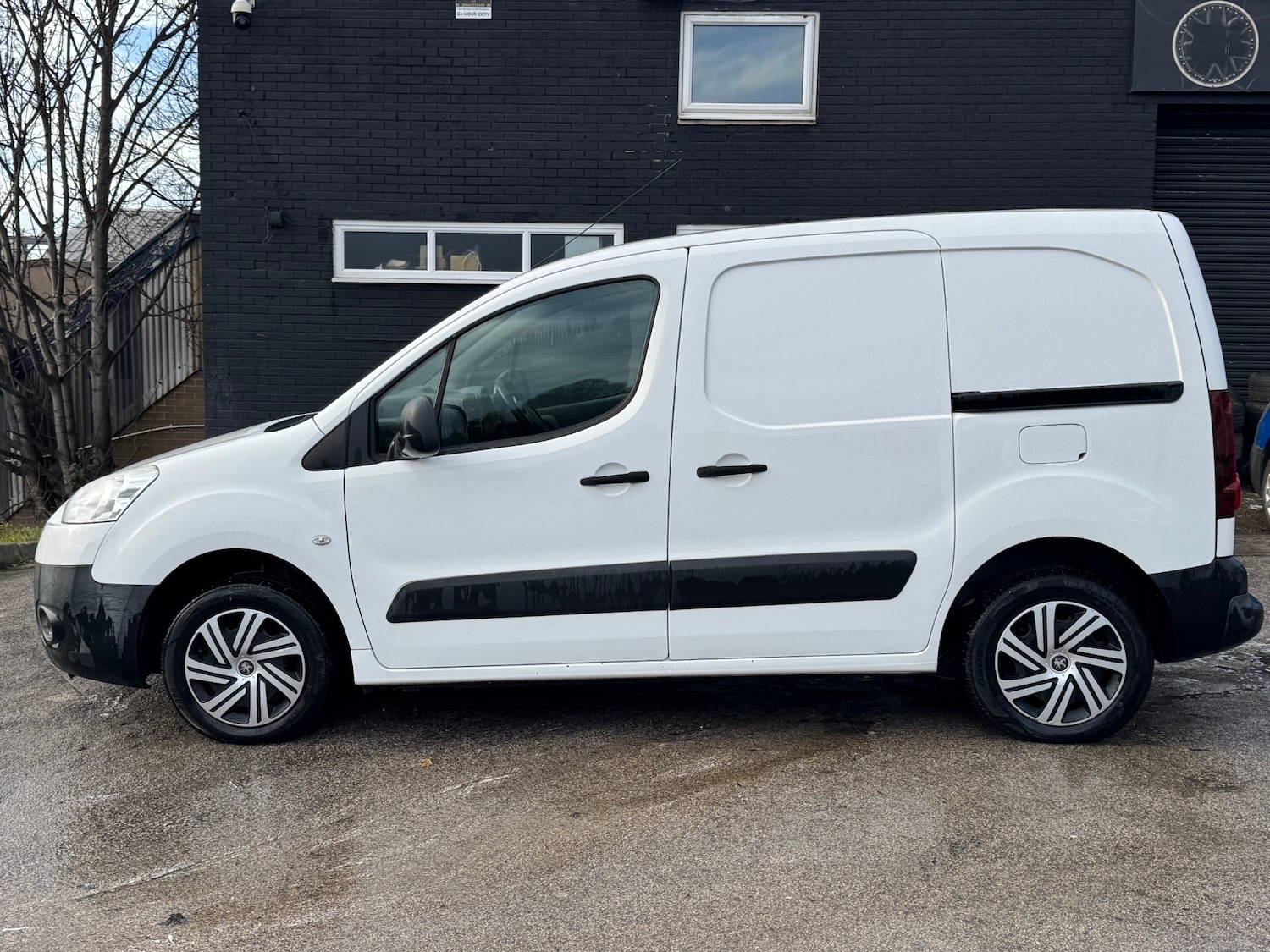Used Peugeot Partner 2013 for sale - 76908282: Photo 5
