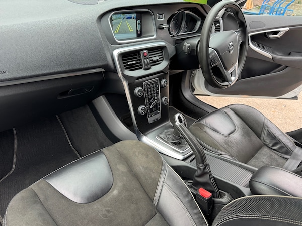 Used Volvo V40 2016 for sale - 75503501: Photo 5