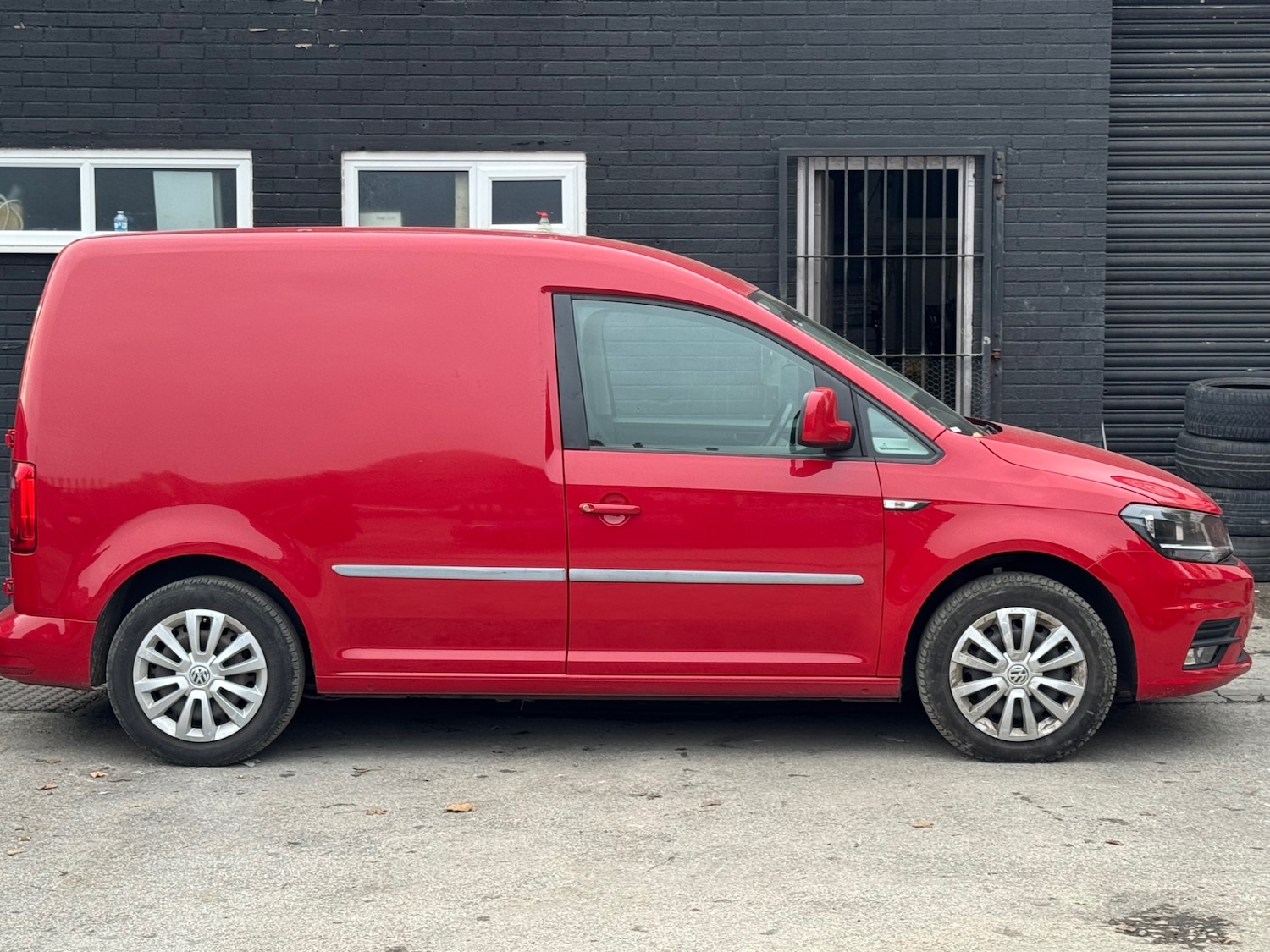 Used Volkswagen Caddy 2017 for sale - 76314050: Photo 5