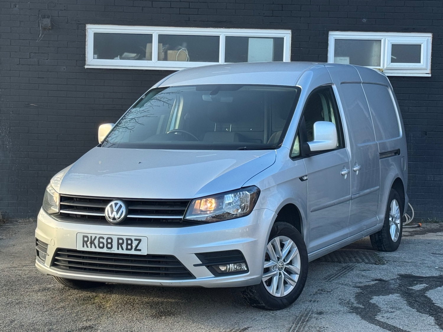 Used Volkswagen Caddy Maxi 2018 for sale - 76630425: Photo 2