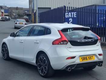 Used Volvo V40 2016 for sale - 74831040: Photo