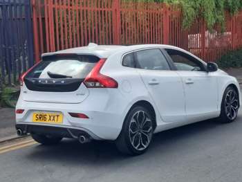 Used Volvo V40 2016 for sale - 74831040: Photo