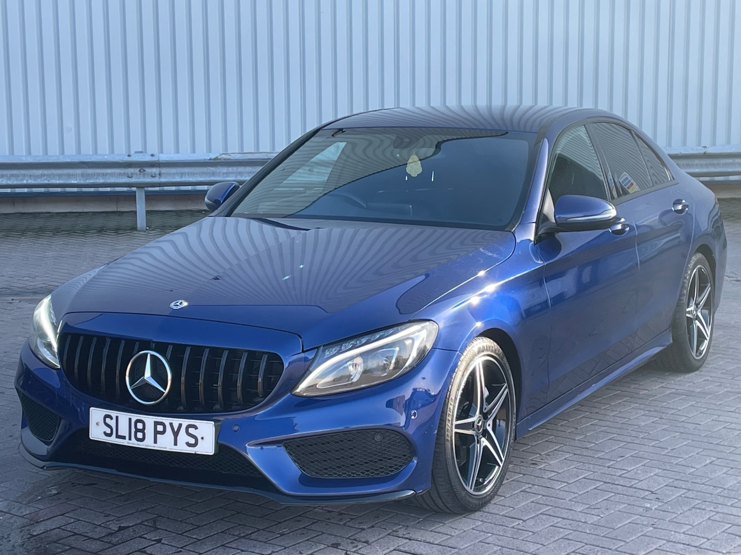 Used Mercedes-Benz C Class 2018 for sale - 77851103: Photo 3