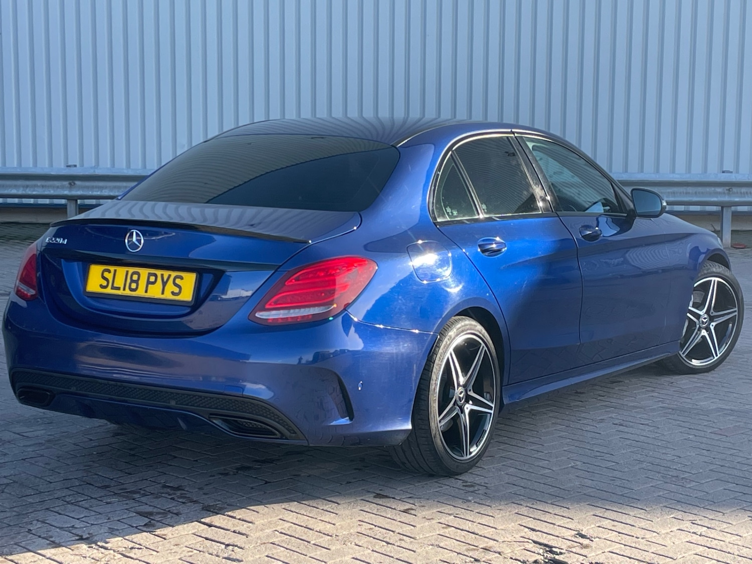 Used Mercedes-Benz C Class 2018 for sale - 77851103: Photo 4