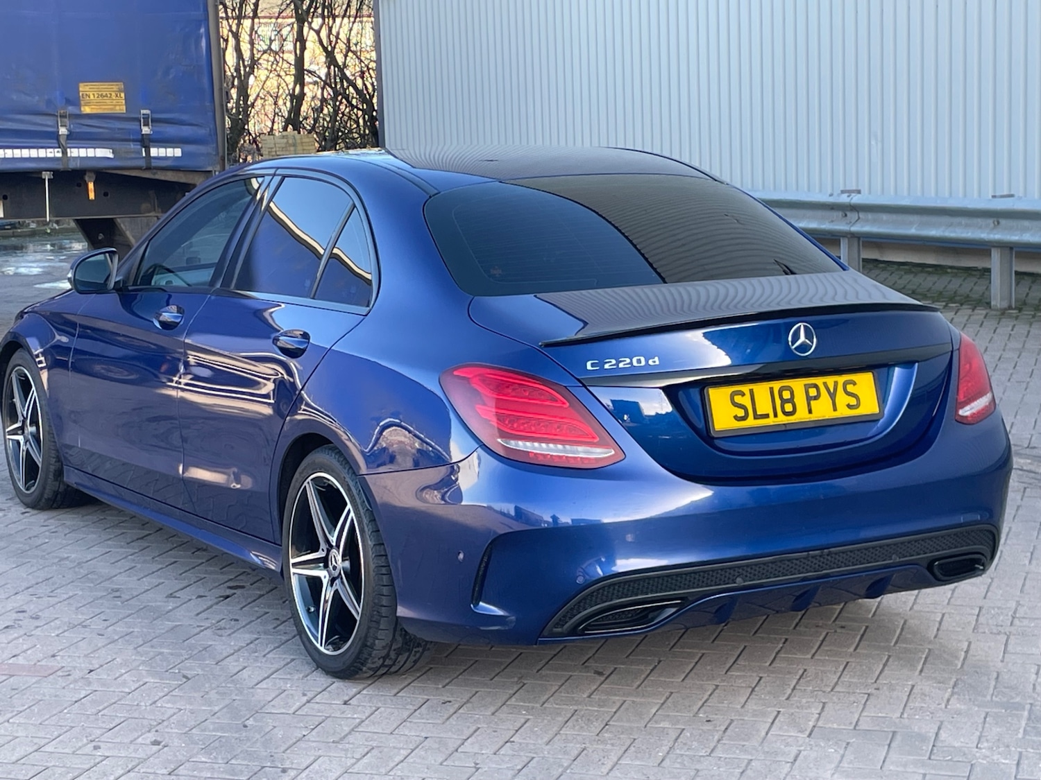 Used Mercedes-Benz C Class 2018 for sale - 77851103: Photo 6