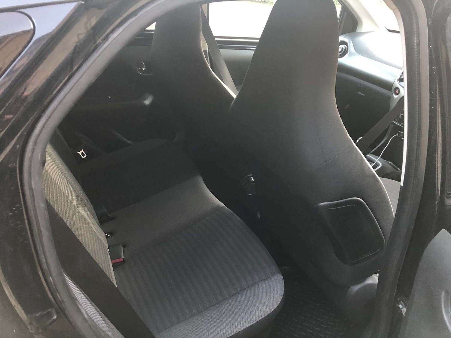 Used Toyota AYGO 2019 for sale - 77851030: Photo 6