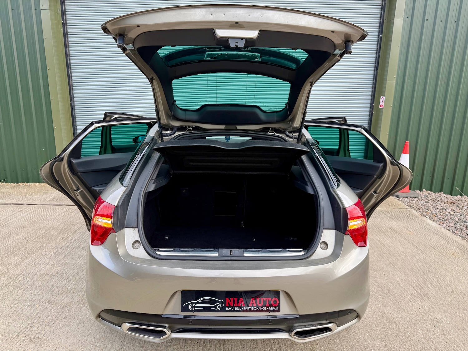 Used Citroen DS5 2014 for sale - 77881359: Photo 10