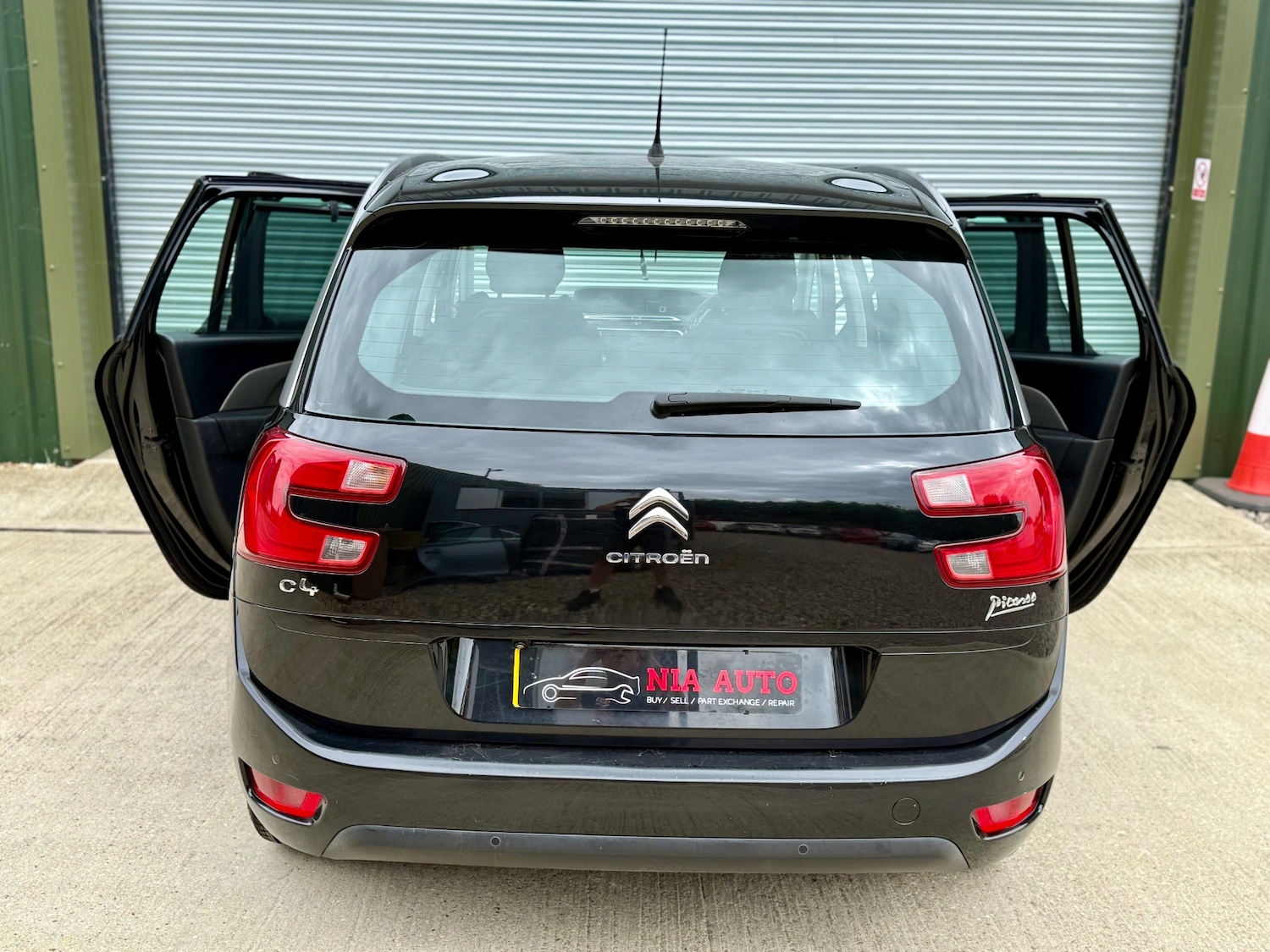 Vehicle 6