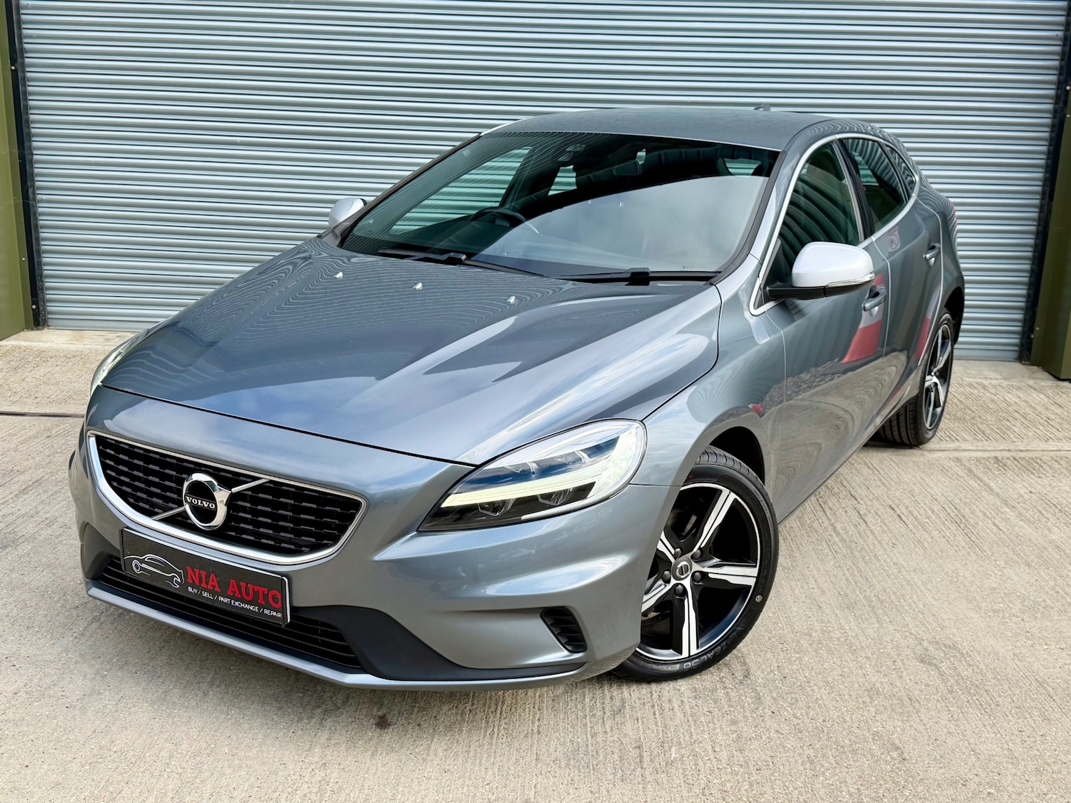 Used Volvo V40 2016 for sale - 76248890: Photo 1