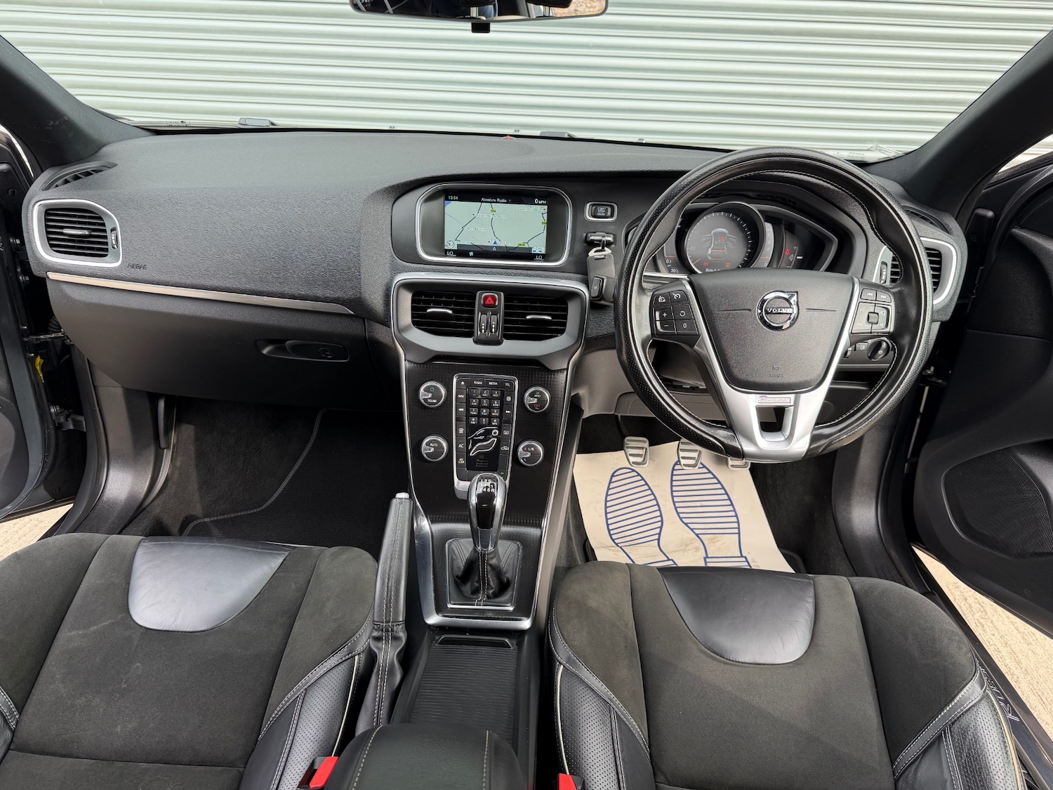 Used Volvo V40 2016 for sale - 76248890: Photo 11