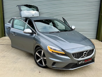 Used Volvo V40 2016 for sale - 76248890: Photo