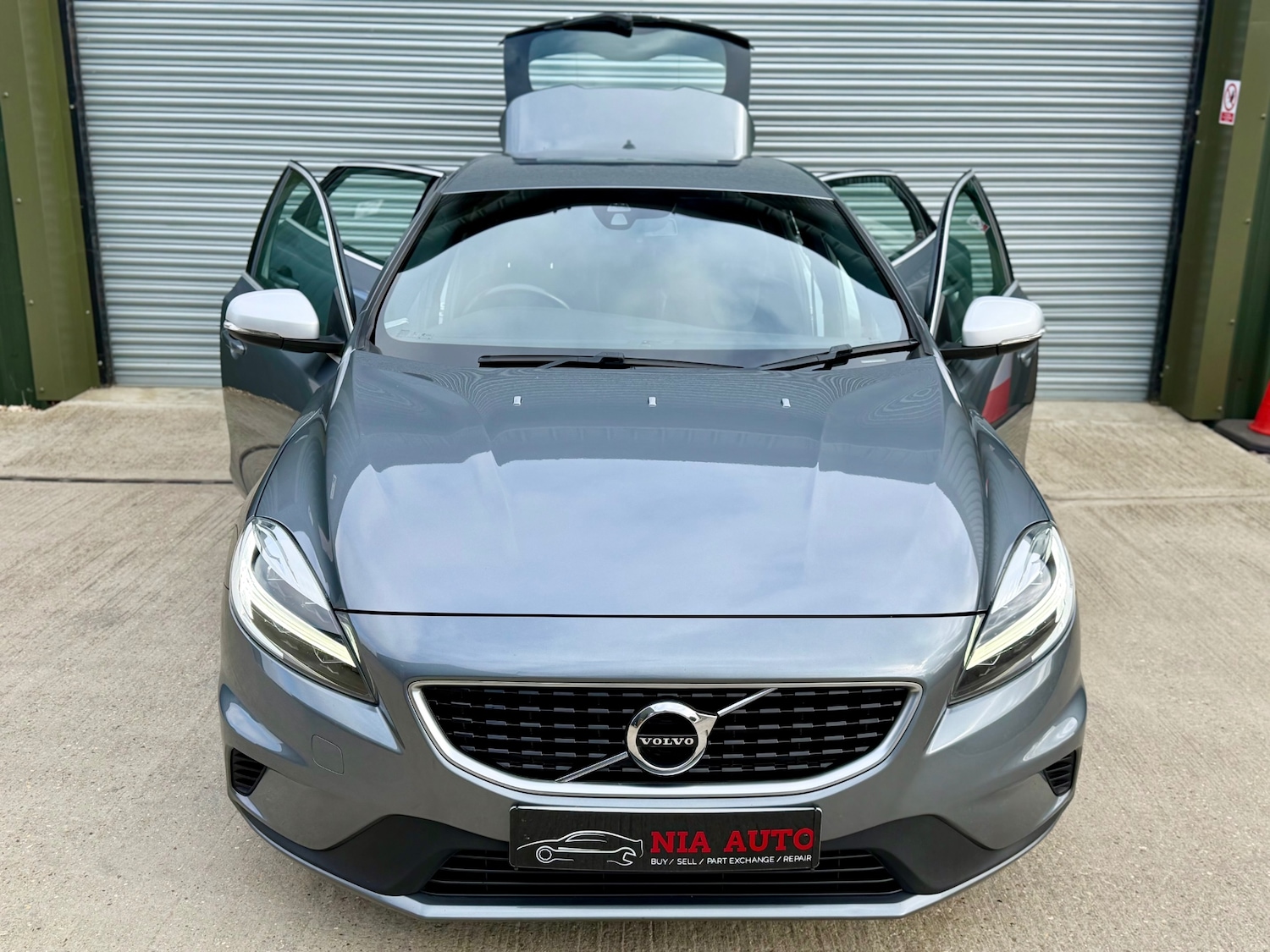 Used Volvo V40 2016 for sale - 76248890: Photo 4