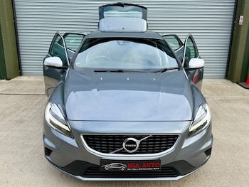Used Volvo V40 2016 for sale - 76248890: Photo