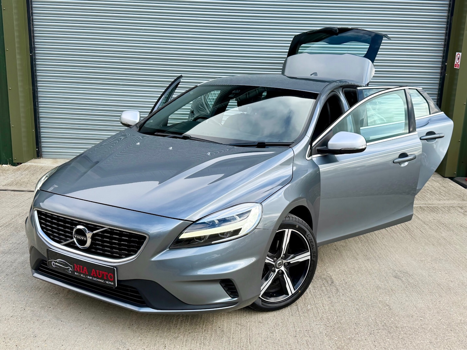 Used Volvo V40 2016 for sale - 76248890: Photo 5