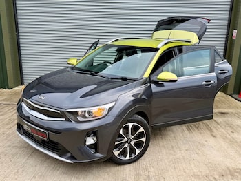 Used Kia Stonic 2018 for sale - 77495136: Photo