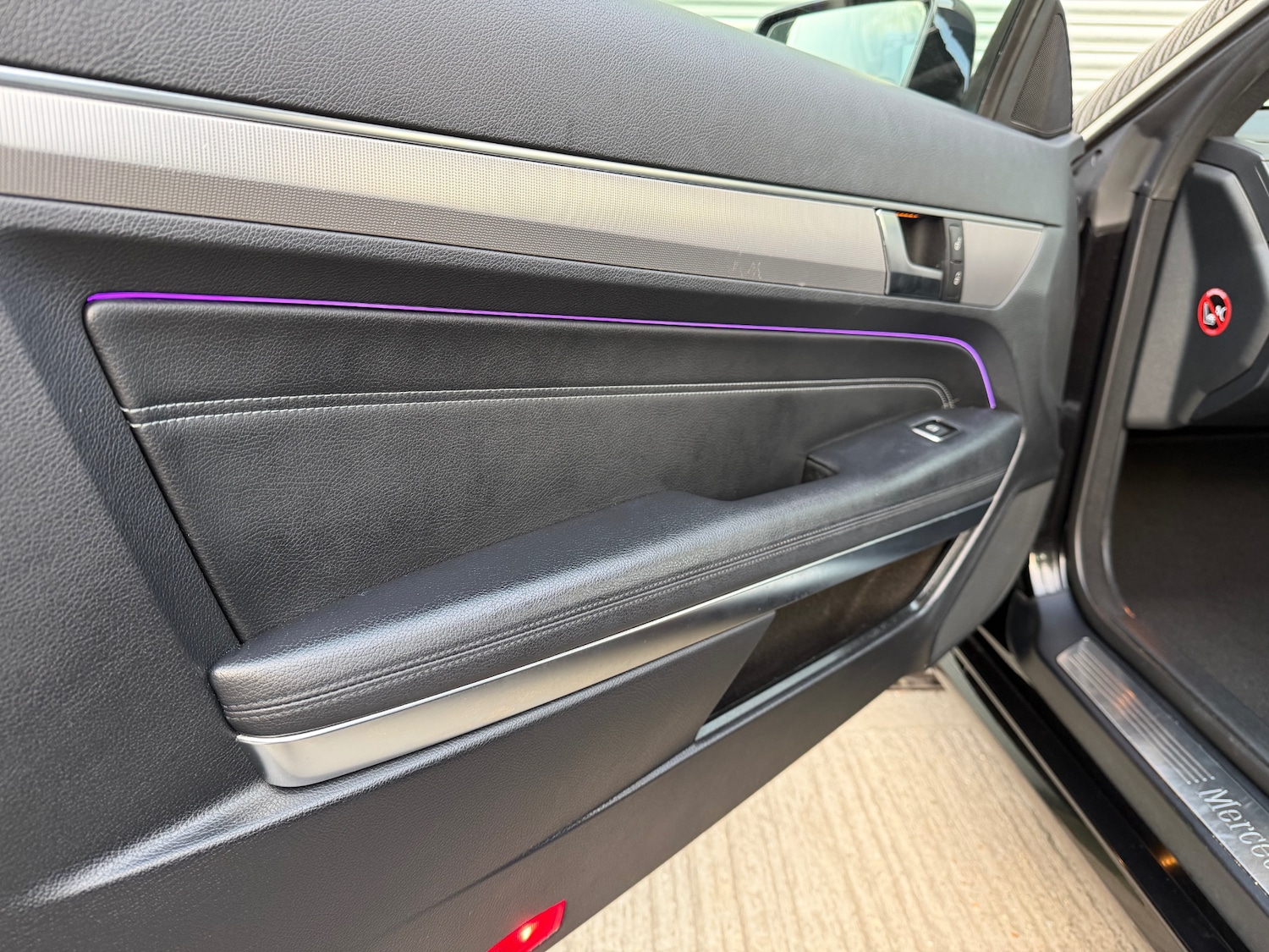 Used Mercedes-Benz E Class 2014 for sale - 77991941: Photo 16