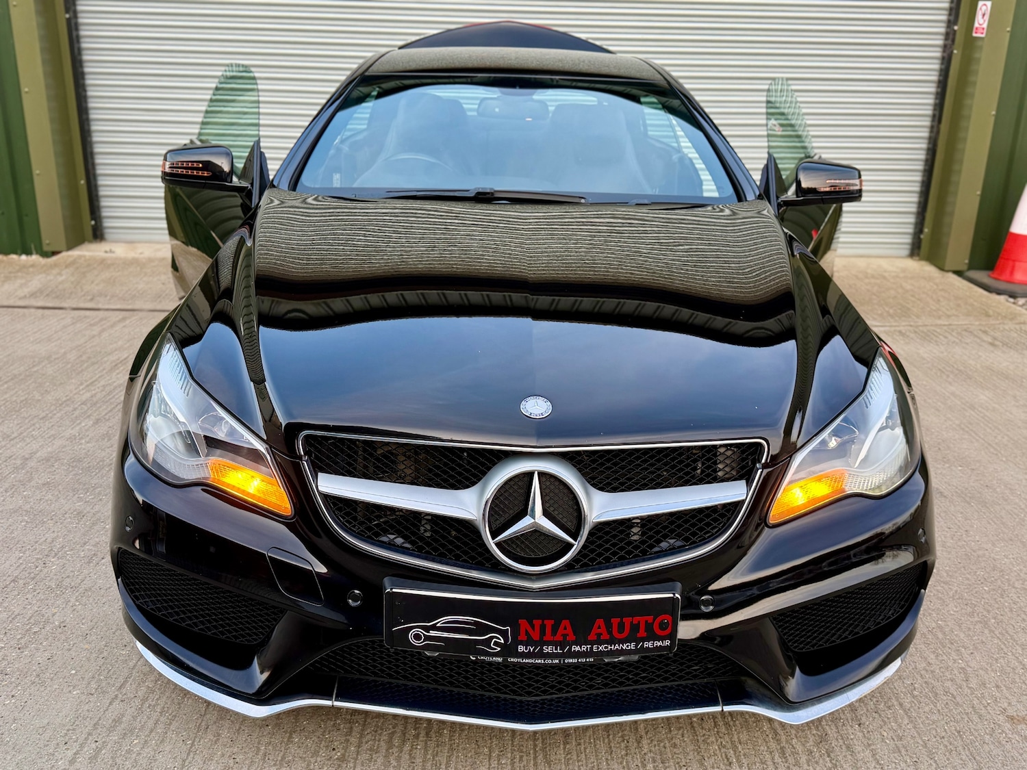 Used Mercedes-Benz E Class 2014 for sale - 77991941: Photo 2