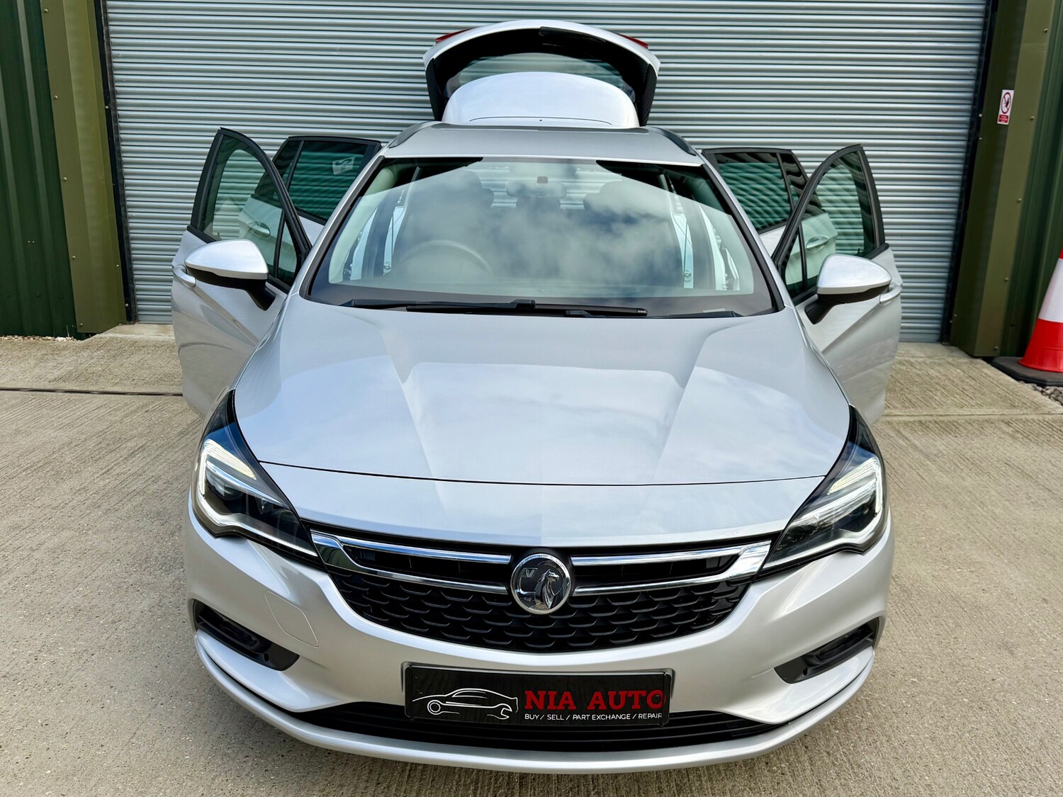 Used Vauxhall Astra 2019 for sale - 76369485: Photo 2