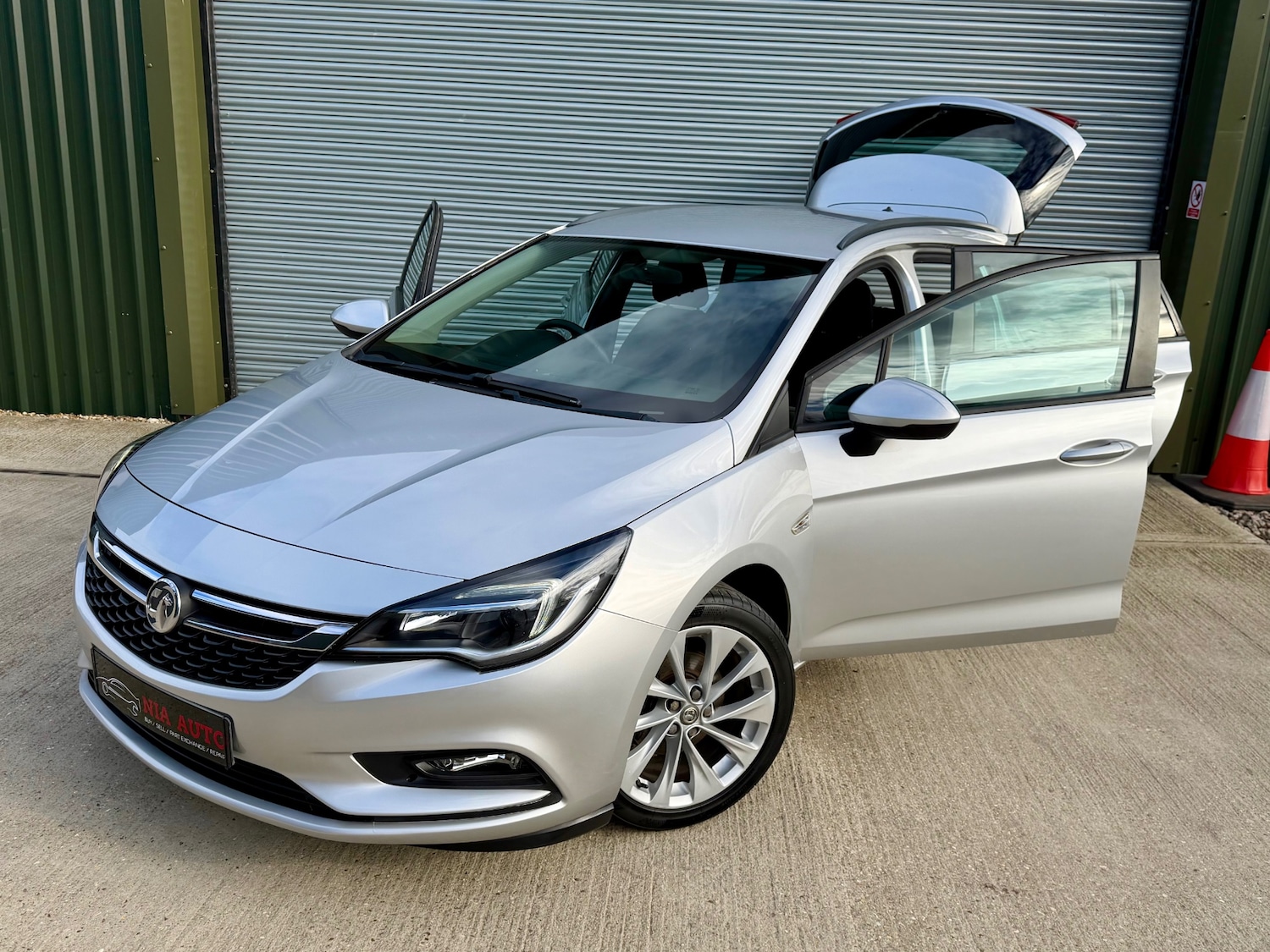 Used Vauxhall Astra 2019 for sale - 76369485: Photo 3