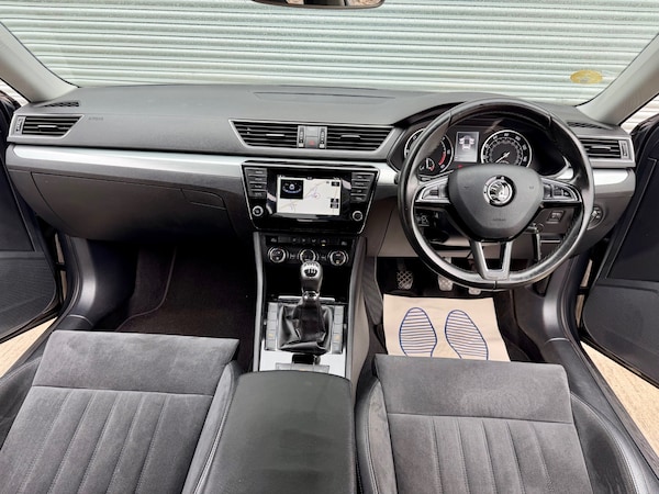 Used Skoda Superb 2015 for sale - 76258148: Photo 11
