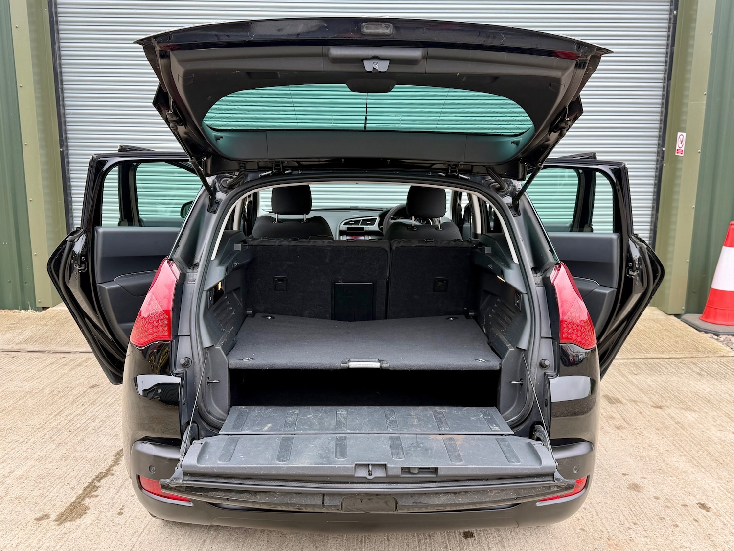 Used Peugeot 3008 2012 for sale - 77807420: Photo 11