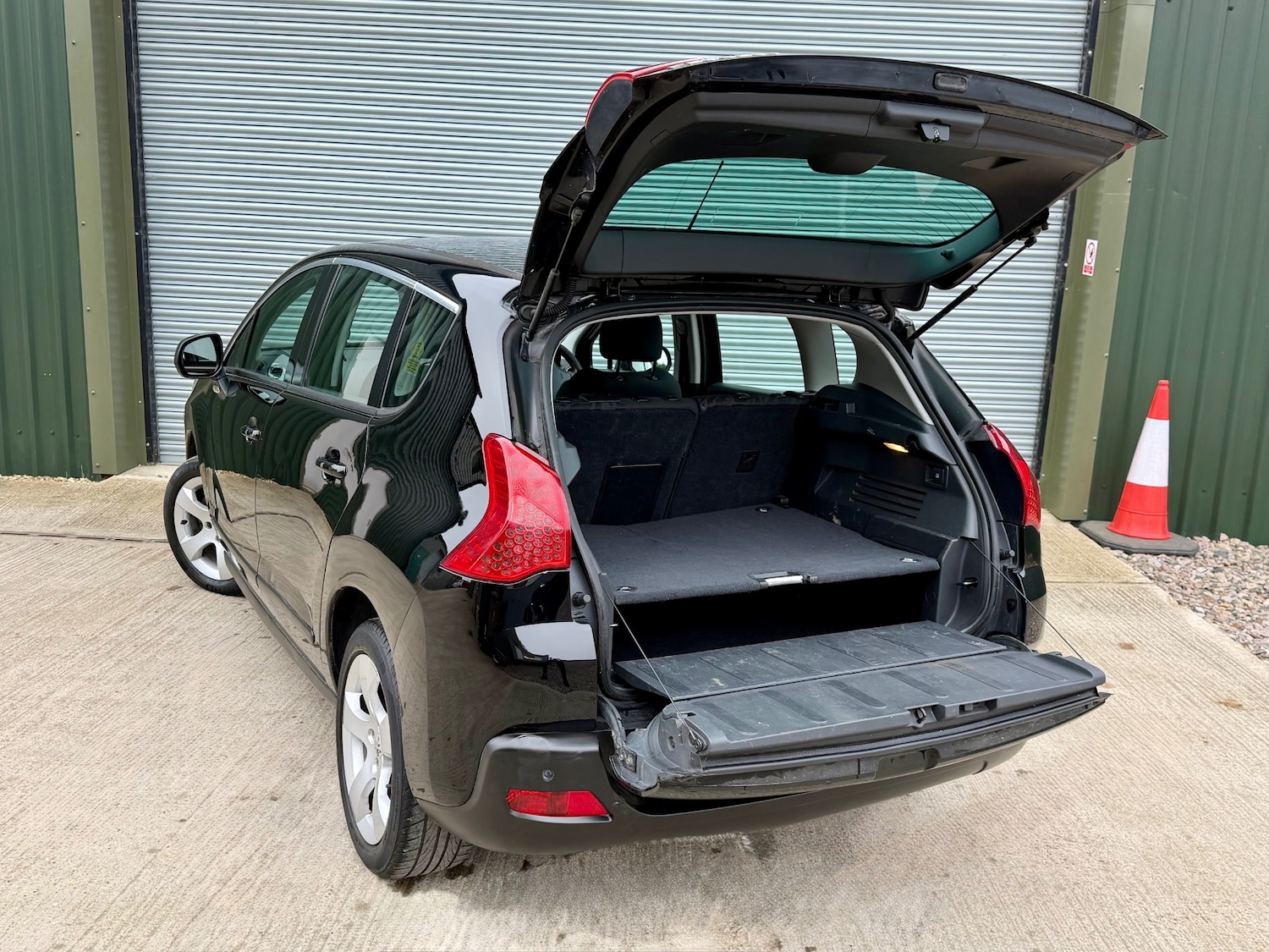 Used Peugeot 3008 2012 for sale - 77807420: Photo 9