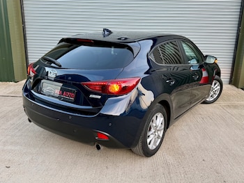 Used Mazda Mazda3 2016 for sale - 76471394: Photo