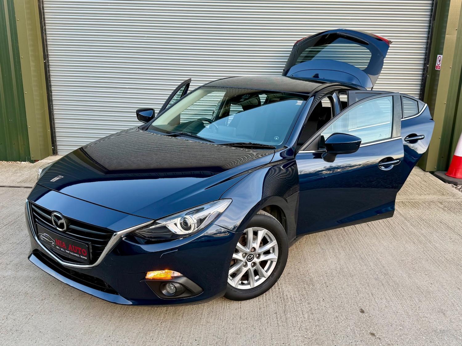 Used Mazda Mazda3 2016 for sale - 76471394: Photo 5