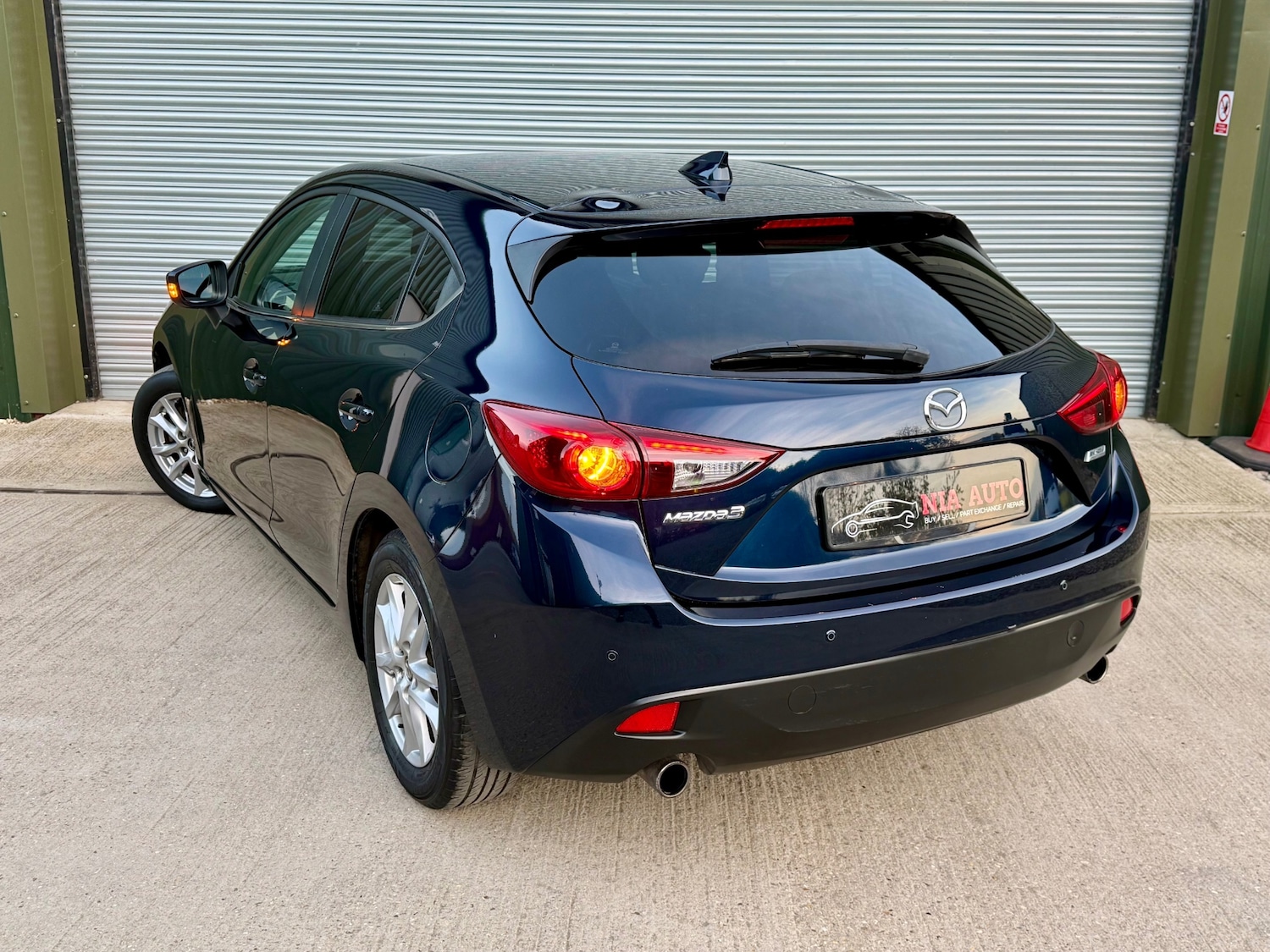 Used Mazda Mazda3 2016 for sale - 76471394: Photo 8