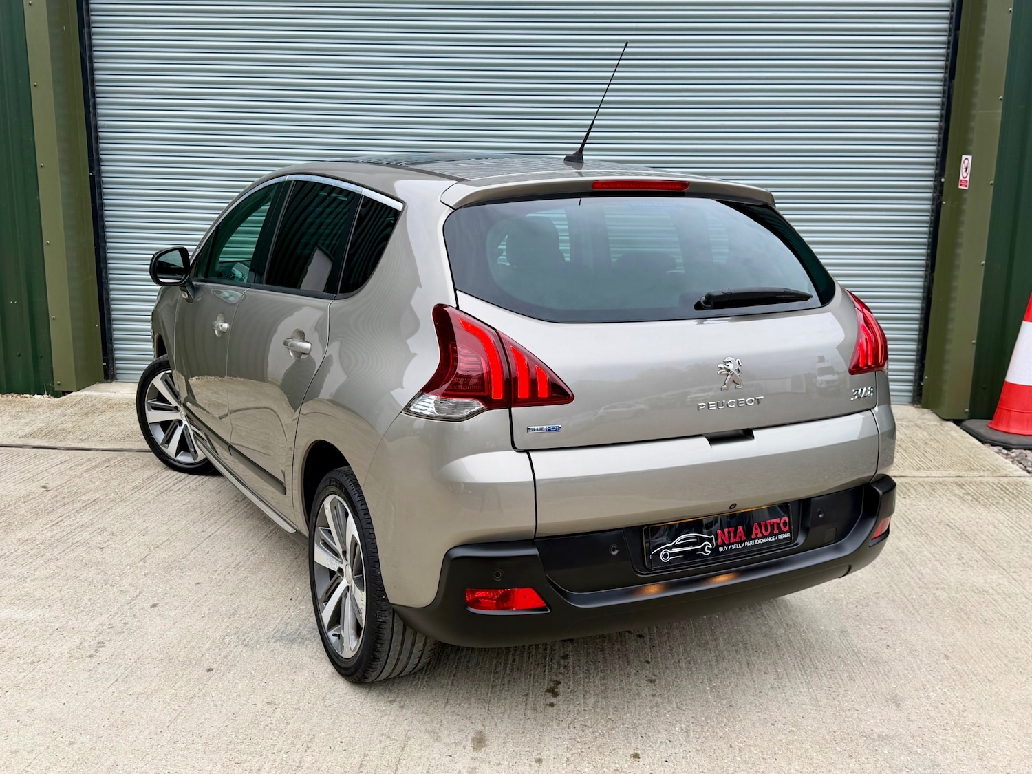 Used Peugeot 3008 2016 for sale - 76431069: Photo 9