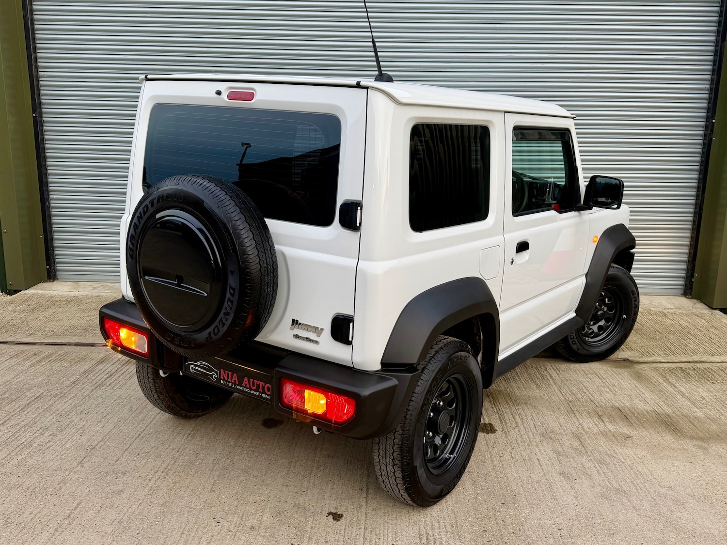 Used Suzuki Jimny 2024 for sale - 76770222: Photo 2