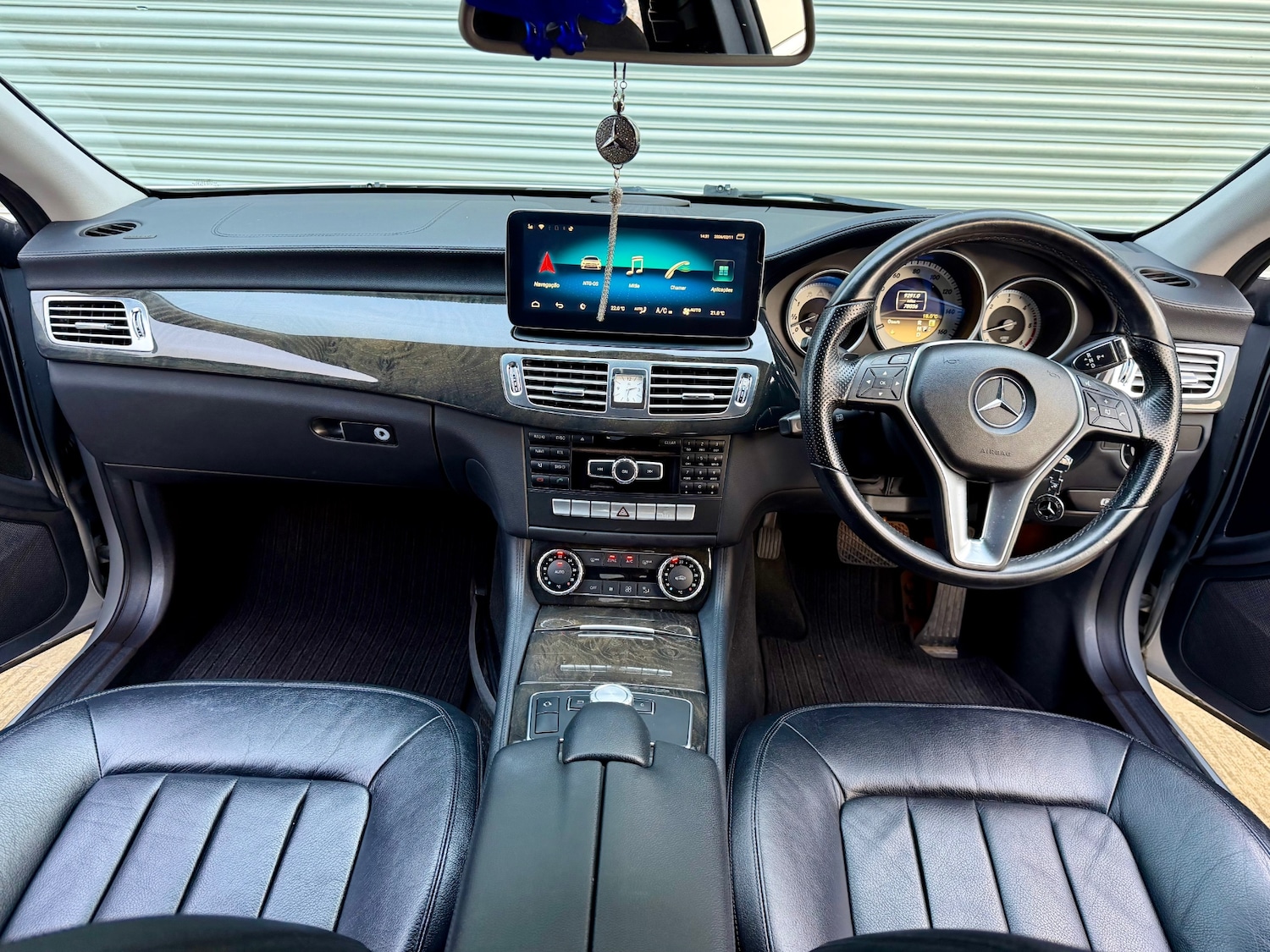 Used Mercedes-Benz CLS 2011 for sale - 77522305: Photo 12