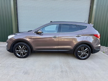 Used Hyundai Santa Fe 2014 for sale - 79558150: Photo